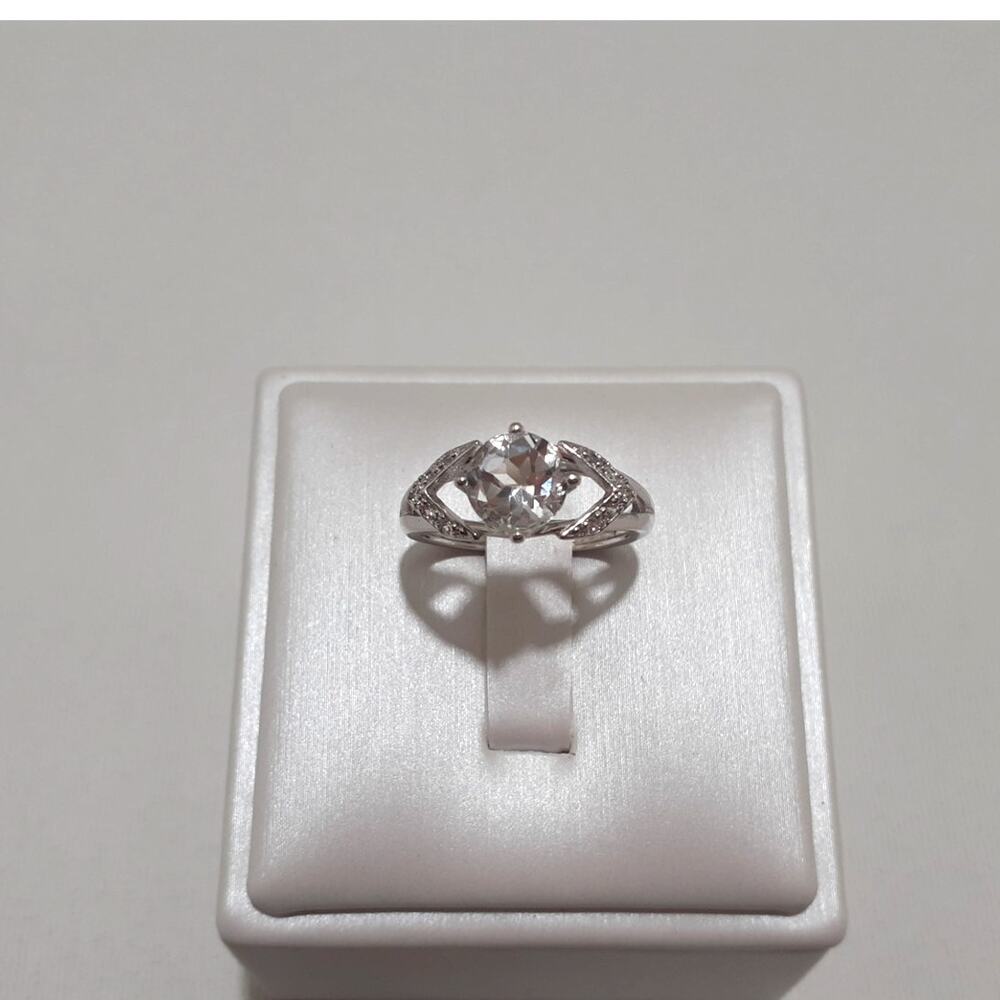 Avon NVC Sterling Silver Ring Round Clear Cubic Zircon Size 6